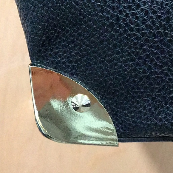 Dream Control Drawstring, Grommeted Shoulder Bag/Handbag, Black - Picture 11 of 13